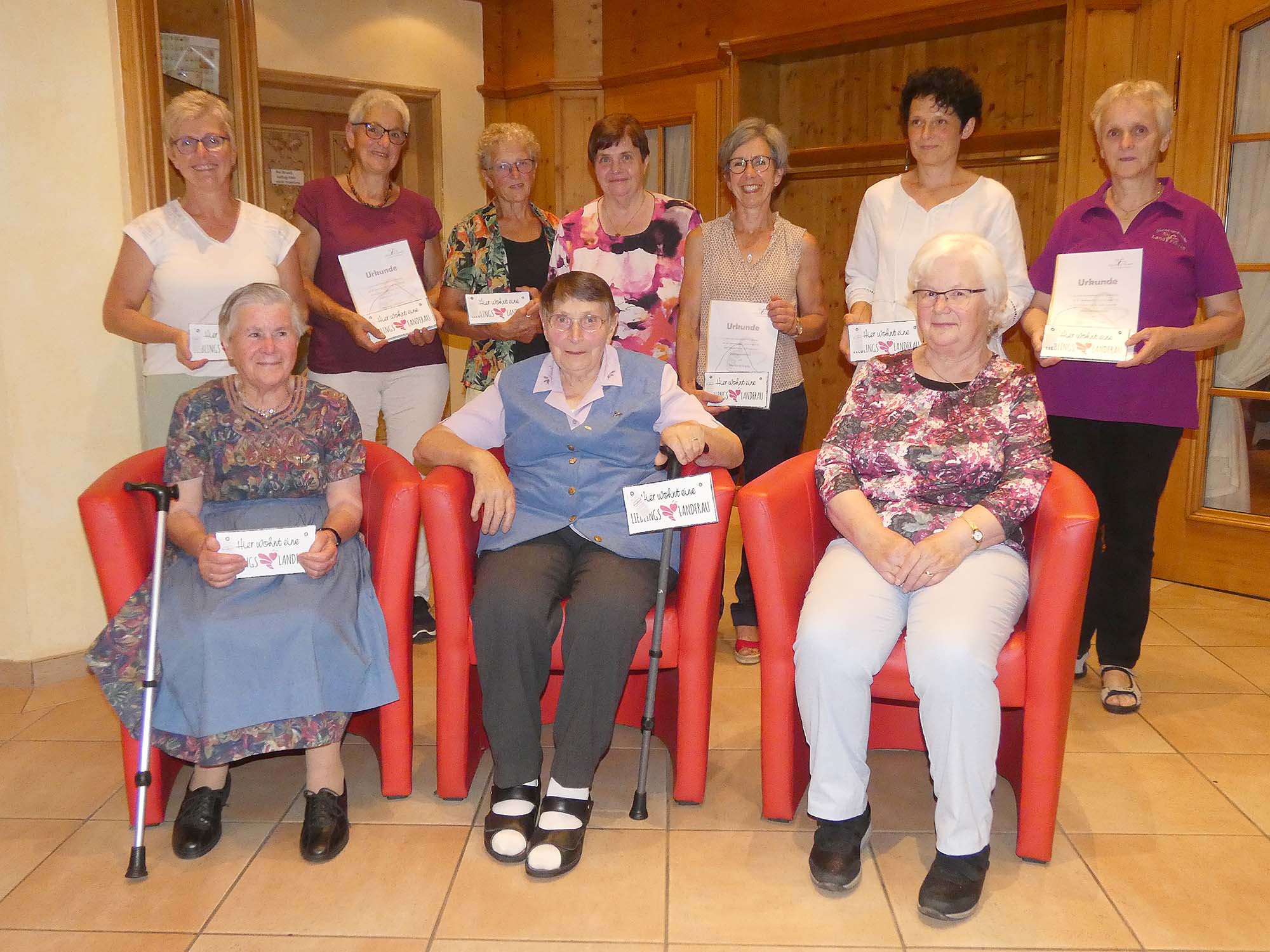 2021-8-2-OH-bia-Landfrauen-und-Gründungsmitglieder (2)