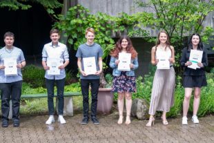 2021-8-4-WOL-Berufliche Schulen-Abschlussprüfung 2-jähr. Berufsfachschulen-2021-07-27 Lob und Preis 2BFE-2BFH-2BFP