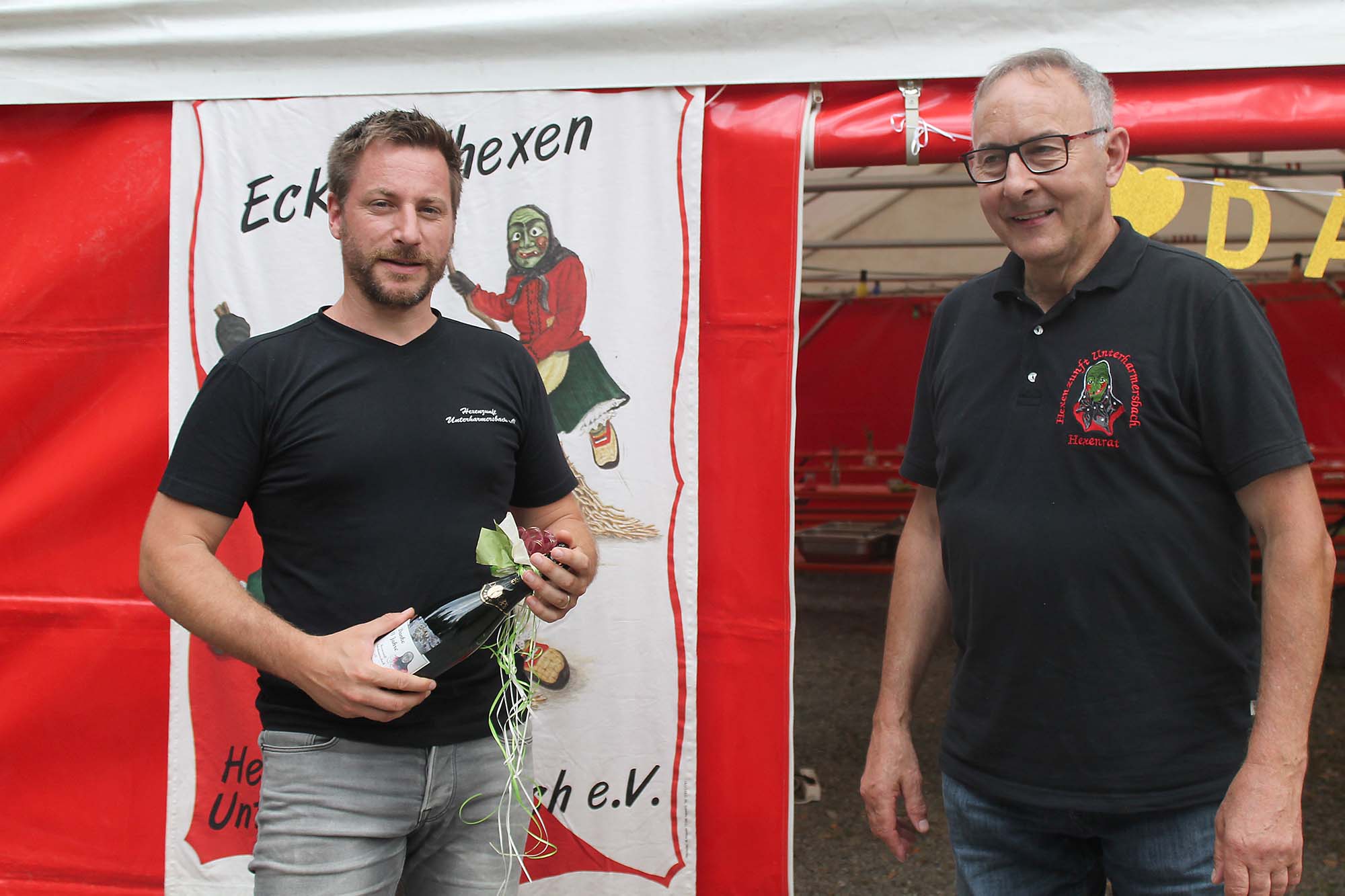 2021-8-4-ZE-UH-Verein-Eckwaldhexen-Bild_8777_Ehrung 11 Jahre