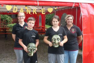 2021-8-4-ZE-UH-Verein-Eckwaldhexen-IMG_8762_Maskenübergabe Kinder