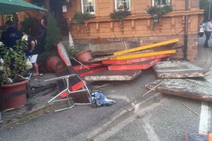 2021-9-20-ZE-UH-privat-Unfall Grüner Hof-Schaltafeln-IMG_0211