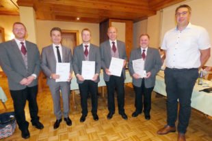 2021-9-27-OH-bia-Miliz- und Trachtenkapelle-u-SP Ehrungen Verband 25_40 Jahre F.Schneider, Rüdiger Müller, Gabriel Schneider, Dominik Isenmann, Jürgen Isenmann