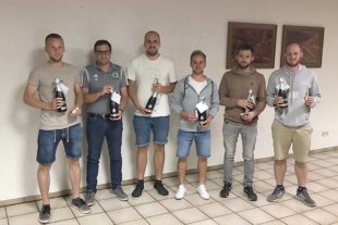 2021-9-8-OH-dh-SVO-Generalversammlung-2021_GV_Ehrung_silberne_Vereinsnadel