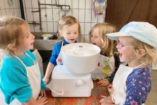 2021-10-13-BI-Naturkindergarten- Kinder backen IMG_5470