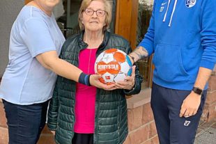 2021-10-15-ZE-UH-Verein-FVU_Ballspende_Klosterbräu