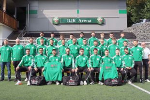 2021-10-6-BI-PR-Helmut Christ-DJK Präsentationsanzüge-sept 21 Präsentationsanzug Fa. Volk