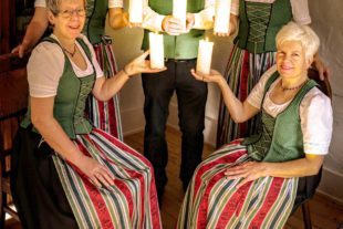 2021-11-10-NO-Tourist-Info-Stubenmusik mit Neuzugang Martina Pfundstein 09.11.2021