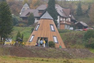 2021-11-15-NO-hps-Massivholz Junker-Tipi-DSC_2254 2