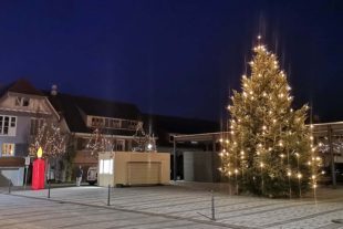 2021-12-15-BI-hps-Ortsmitte-Testzenturm Corona-IMG_20211214_172729 2