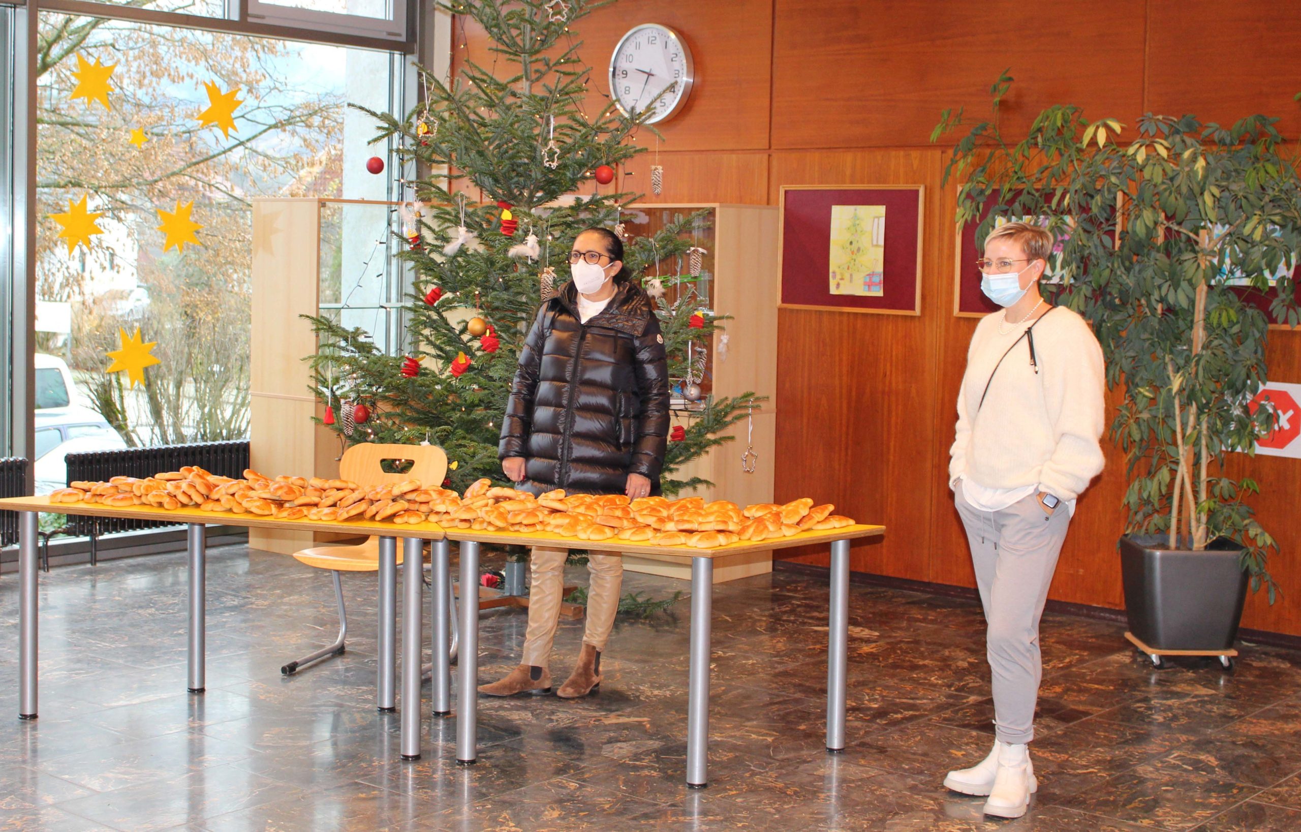 2021-12-8-BI-Tourist-Info-Nikolaustag-Presse Grundschule