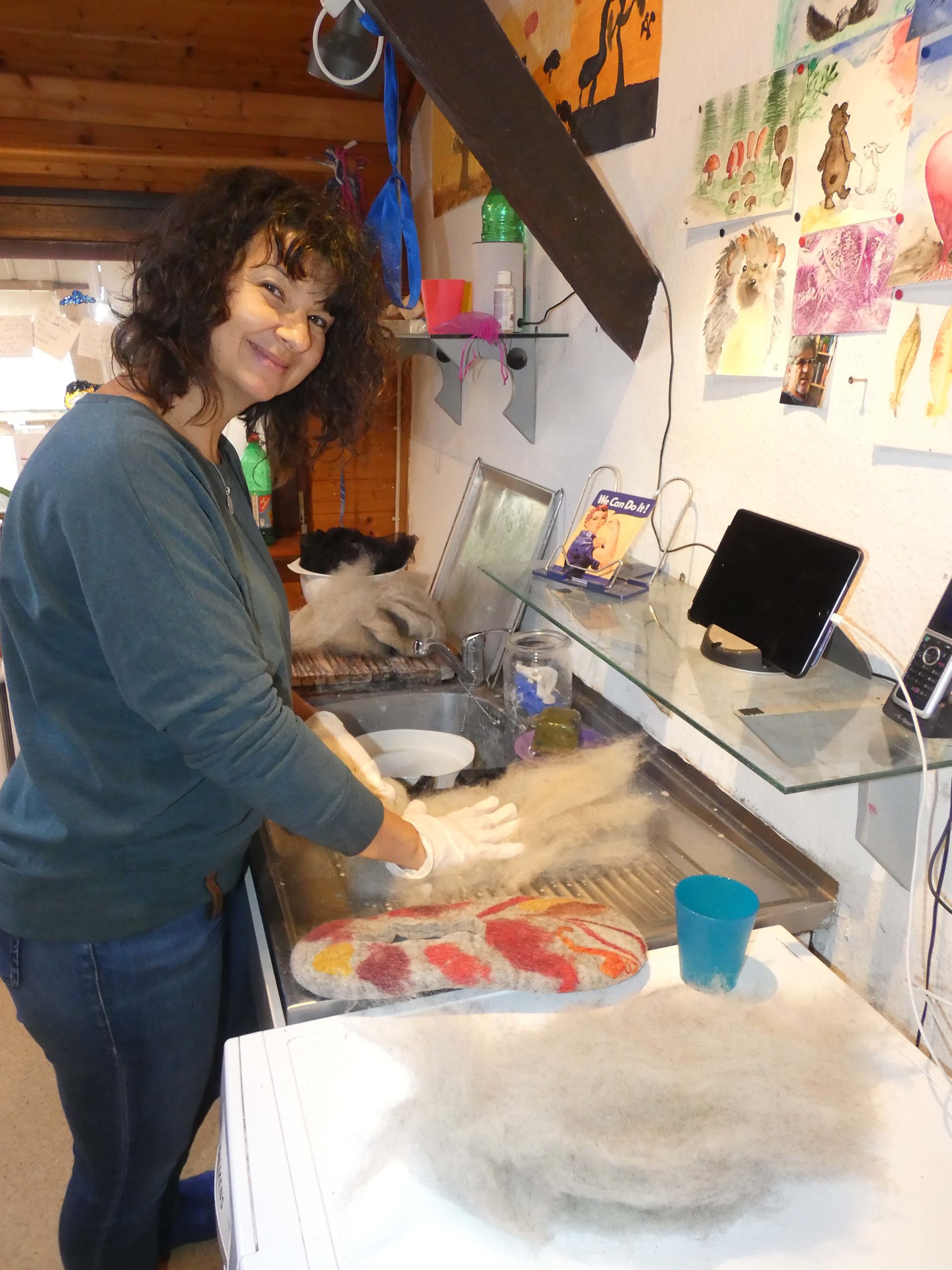 2022-1-31-BI-bia-Handwerk Filzen-Gwendolyn Hättig-und-Hättig-und-Wolle