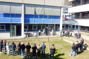 2022-3-11-WOL-Wolfach-Berufliche Schulen-03 2022 Friedensgebet P1130913