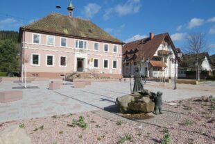 2022-3-16-ZE-UH-ga-Rathausplatz-IMG_6860