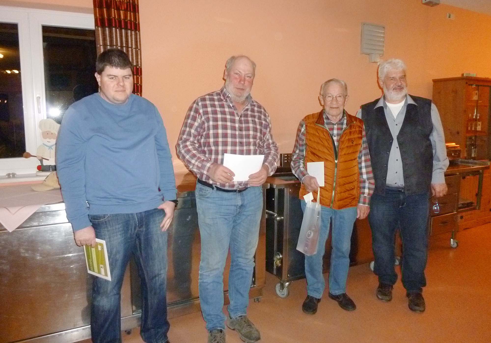 2022-3-21-NO-Angelika Kälble-Trachtengruppe NO-Generalvers-Bild Ehrungen