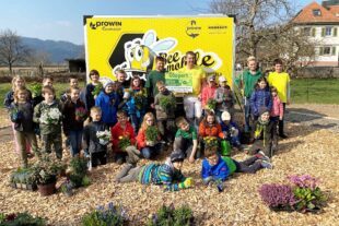 2022-3-25-BI-privat-Bienengarten Pflanzaktion-image003