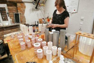 2022-3-25-OH-bia-Bettina Lehmann-Kerzen-u-SP Lehmann-u-Formen