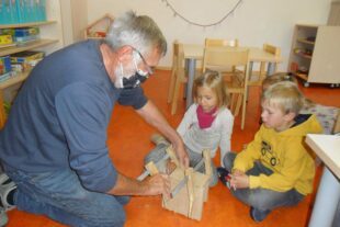 2022-3-30-BI-Luisa Tschopp-Fliegerkiste Bienenprojekt-SAM_0751