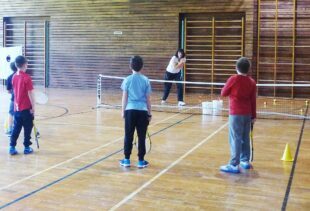 Kostenloses Jugend-Tennis-Hallentraining in der Hansjakob-Halle
