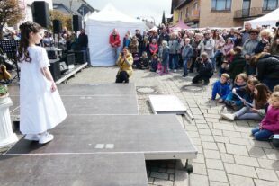 2022-4-11-BI-bia-Ostermarkt-und-große Bühne 2 2