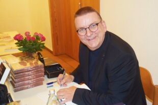 2022-4-11-NO-hv- Buchvorstellung Michael Paul DSC_0375