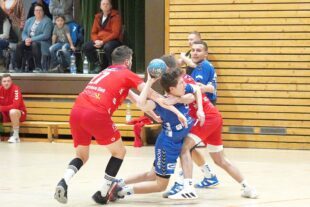 2022-4-12-ZE-UH-Verein-FVU Handball-Kein_Durchkommen
