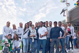 2022-4-19-BI-PB-Helmut Christ-Maibaum für Joel Becherer-DJk Familie