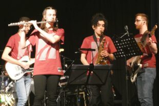 2022-4-22-OH-bia-Adonia-+ Band