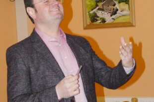 2022-4-25-NO-bia-Chor der Klänge-+ Chorleiter Kraus