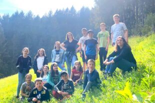 2022-4-27-NO- Theresa Herrmann- Osterfeier der Jungmusiker und Werbung-für musikalische Früherziehung-4C