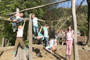 2022-4-27-OH-Kerstin Fritsch Ferienbetreuung Zeitung