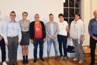 2022-5-11-BI-ds-GV Narrenzunft Ehrung VON alle_DSC_0241