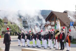 2022-5-2-ZE-UH- hpw- Einweihung Rathausplatz DSC06361