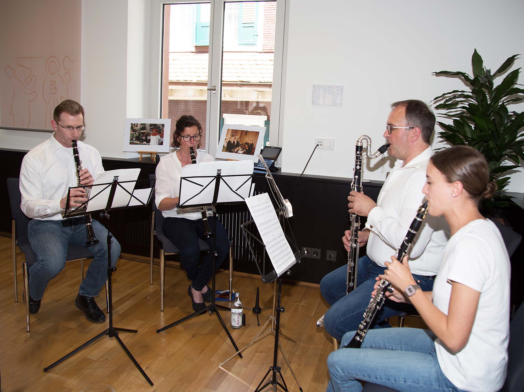 2022-5-23-OH-kal-Rathaus Einweihung-zzvkMG8A8117b