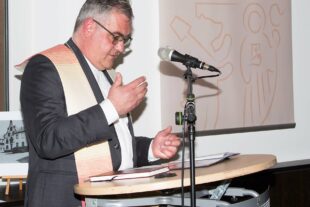 2022-5-23-OH-kal-Rathaus Einweihung-zzvkMG8A8127b