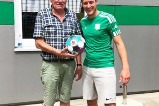 2022-5-24-BI-PB-bsch-DJK-2022-05-22 Spielball Berthold Rosenthal und Manzuel Christ