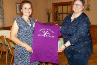 2022-5-27-OH-bia-Landfrauenund-Übergabe