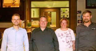 Unimog- und Schlepperfreunde suchen nach einem zentralen Lager