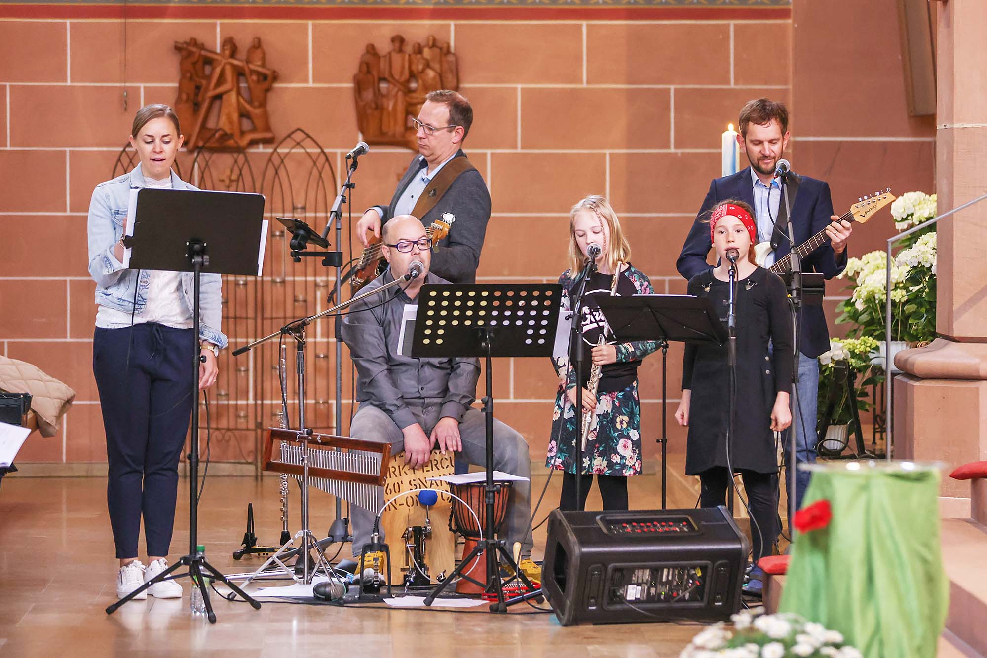 2022-5-4-OH-Fotostube Sarah-Erstkommunion-MIL_2682