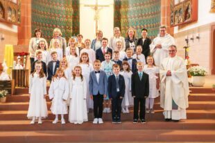 23 Erstkommunionkinder sind Kinder in Gottes Garten