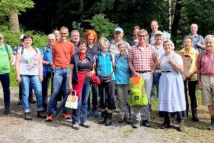 2022-6-10-NO-Hansy Vogt Entertainment Gruppenbild Erlebniswandern mit Hansy Vogt_1