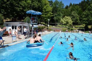 2022-7-13-BI-Tobias Rappenecker- DLRG Zeltlager Paddelbootrennen