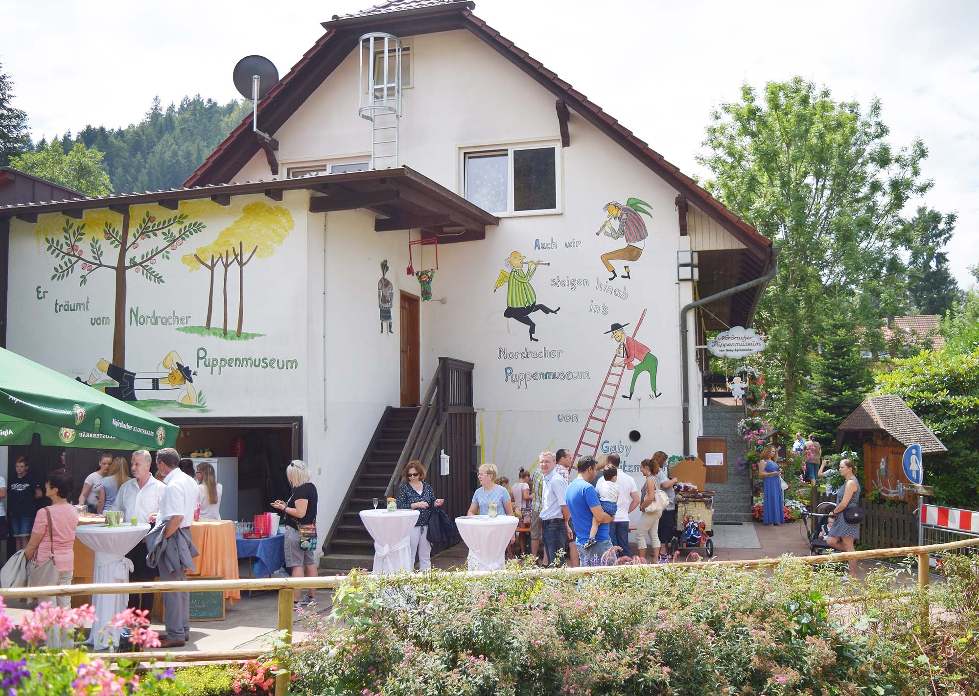 2022-7-15-NO-Puppenmuseum-über-HV-DSC_0398-25-Jahr-Feier des MuseumsJPG