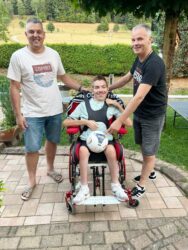 Ballspende von Luca Stiewe für den SVO