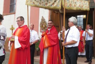 Patrozinium mit Prozession und feierlicher Kirchenmusik