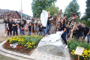 2022-8-3-ZE-UH-hpw-Eckwaldhexen-Skulptur-DSC06657