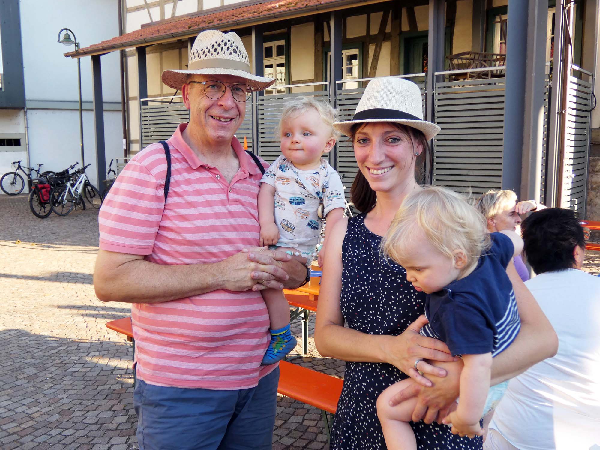 2022-8-5-BI-bia-Tavernenabend-und-SP Karl-und-Niklas