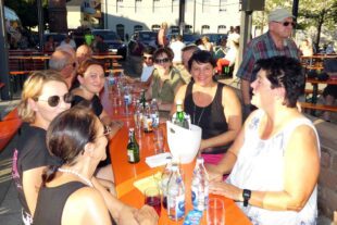 2022-8-5-BI-bia-Tavernenabend-und-SP Tisch Figaro