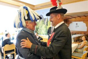 2022-9-2-ZE-Uh-Traudel Siener-Bürgerwehr-Ehrungen-DSC06901