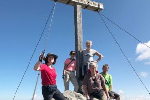 2022-9-7-NO-DAV-Heilbronner Höhenweg-Gipfelkreuz Hohen Lichts-IMG_5002