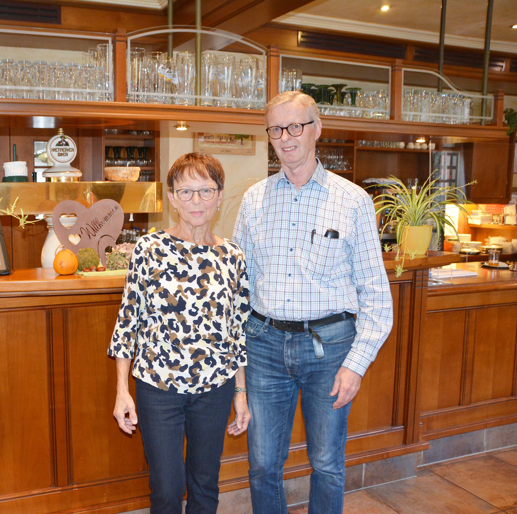 2022-10-19-BI-hps-Gasthaus Kreuz-Smithson-DSC_8520 2